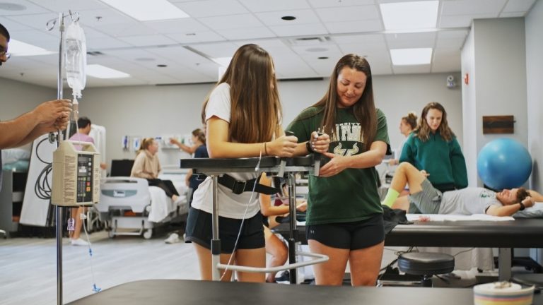 USF Health DPT program launches cutting-edge simulation lab to enhance student learning